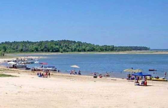 Texas lakeside campground and marina for sale – 112 sites on 148 acres with private marina and boat slips
